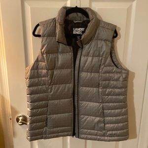 Lands’ End Women’s XL zippered, puffer vest, black/white check